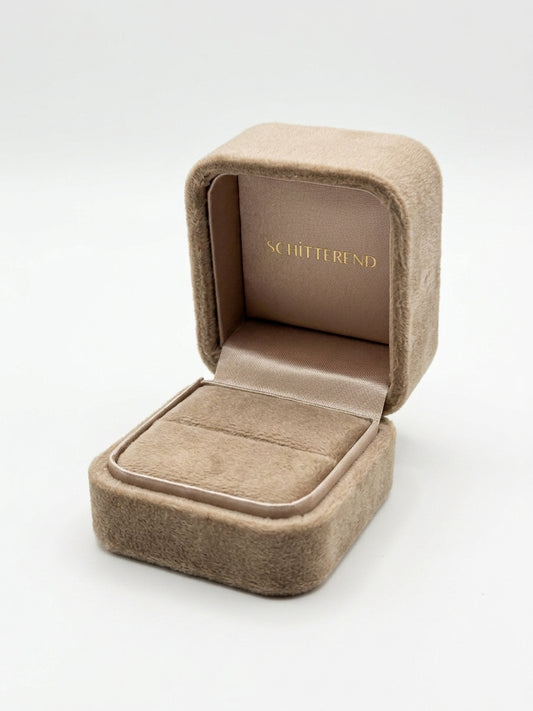 Diamond Eyes - 18kt golden ring