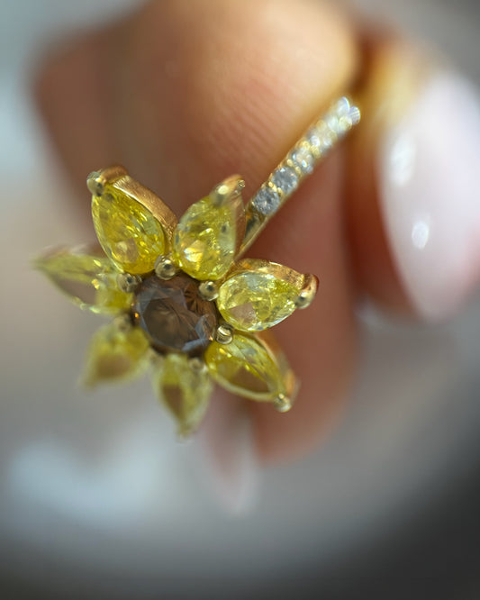 Sunflower - 18kt golden ring