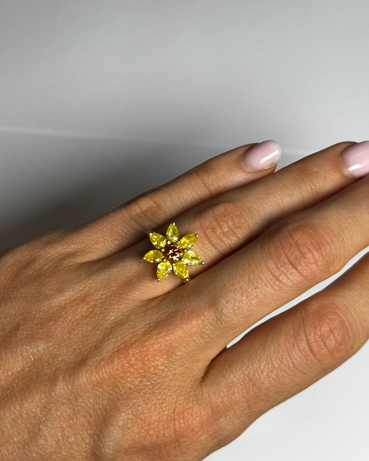 Sunflower - 18kt golden ring