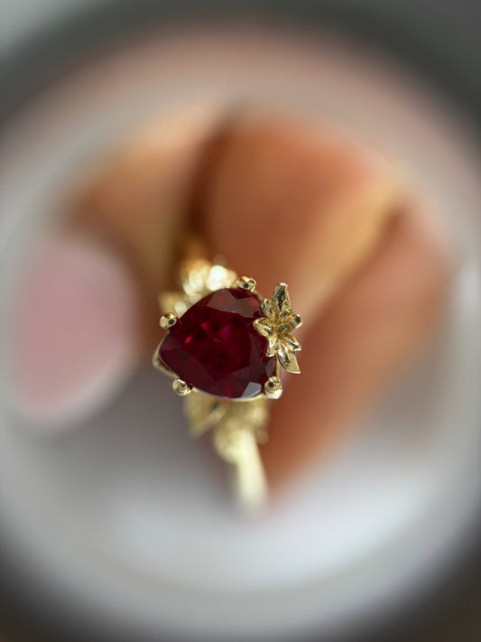 Sweet royale - 18kt golden ring